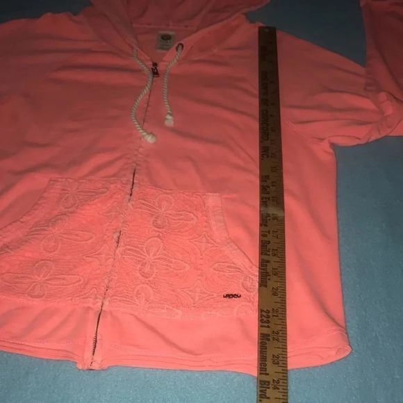 ROXY zip up sweatshirt hoodie,crocheted pocket detail, rope pull strings size M - Picture 8 of 10